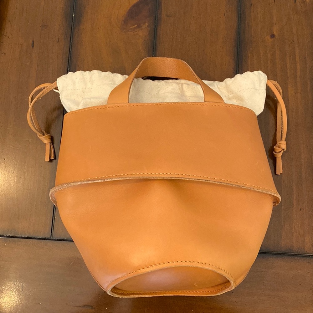 Madewell Austin Leather Bucket Bag